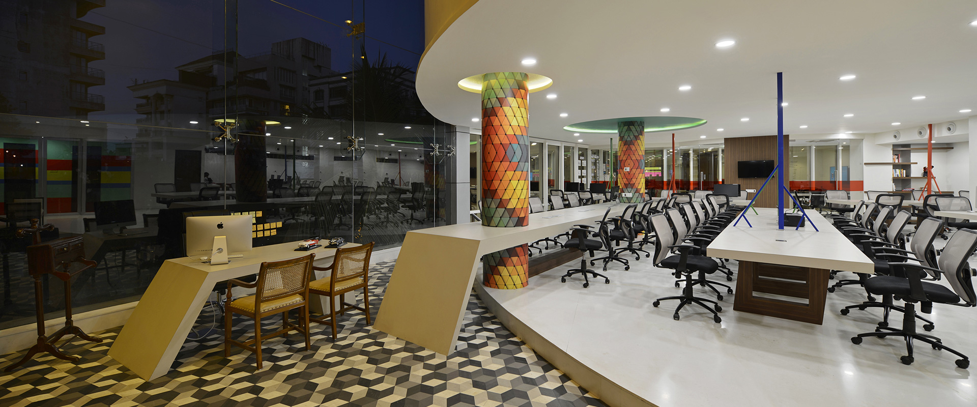 slider-1-office